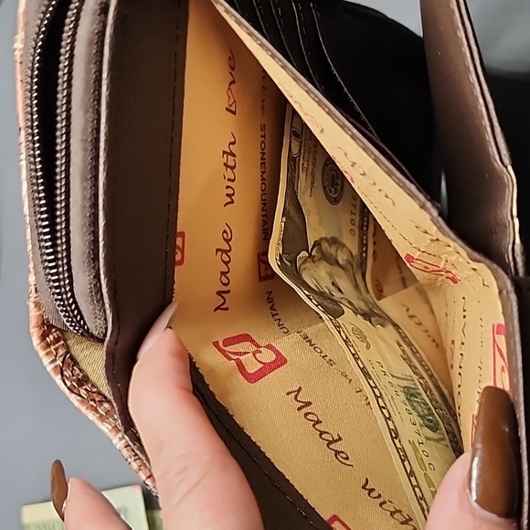 Wallet - Picture 6 of 8